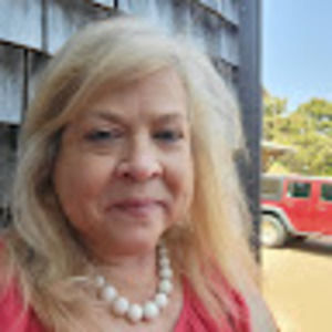 Meet your Posher, Denise